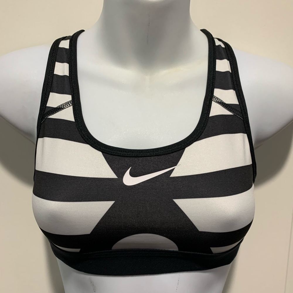 NWT Nike Sport bra X small Medium Support